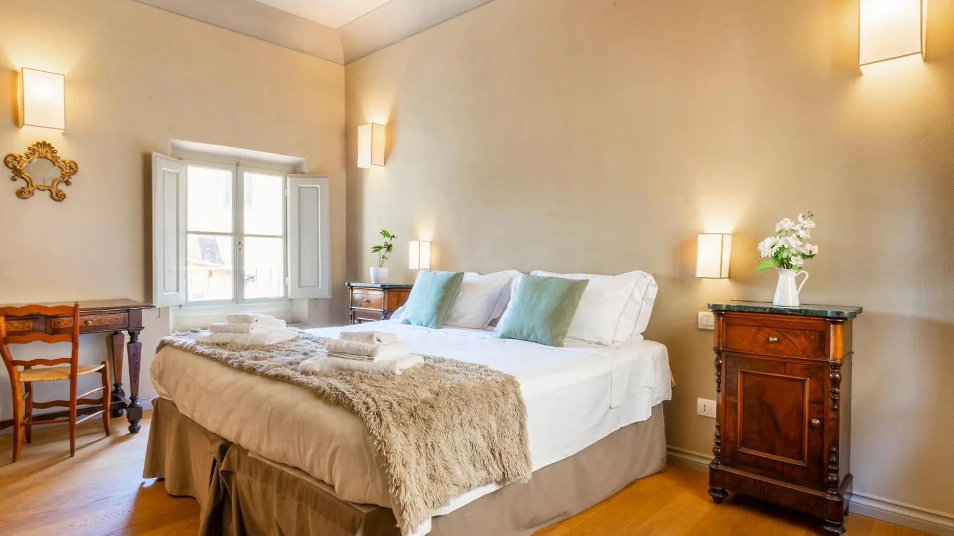 Lux Penthouse Palazzo Strozzi Apartment Florence