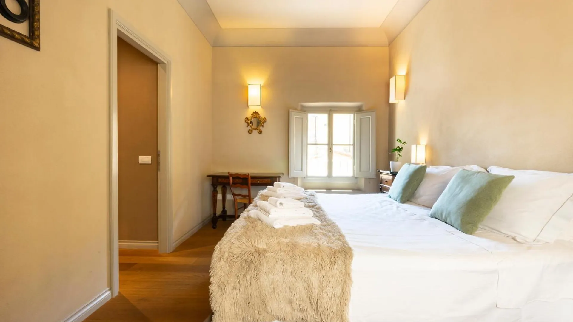 Lux Penthouse Palazzo Strozzi Apartment Florence Italy