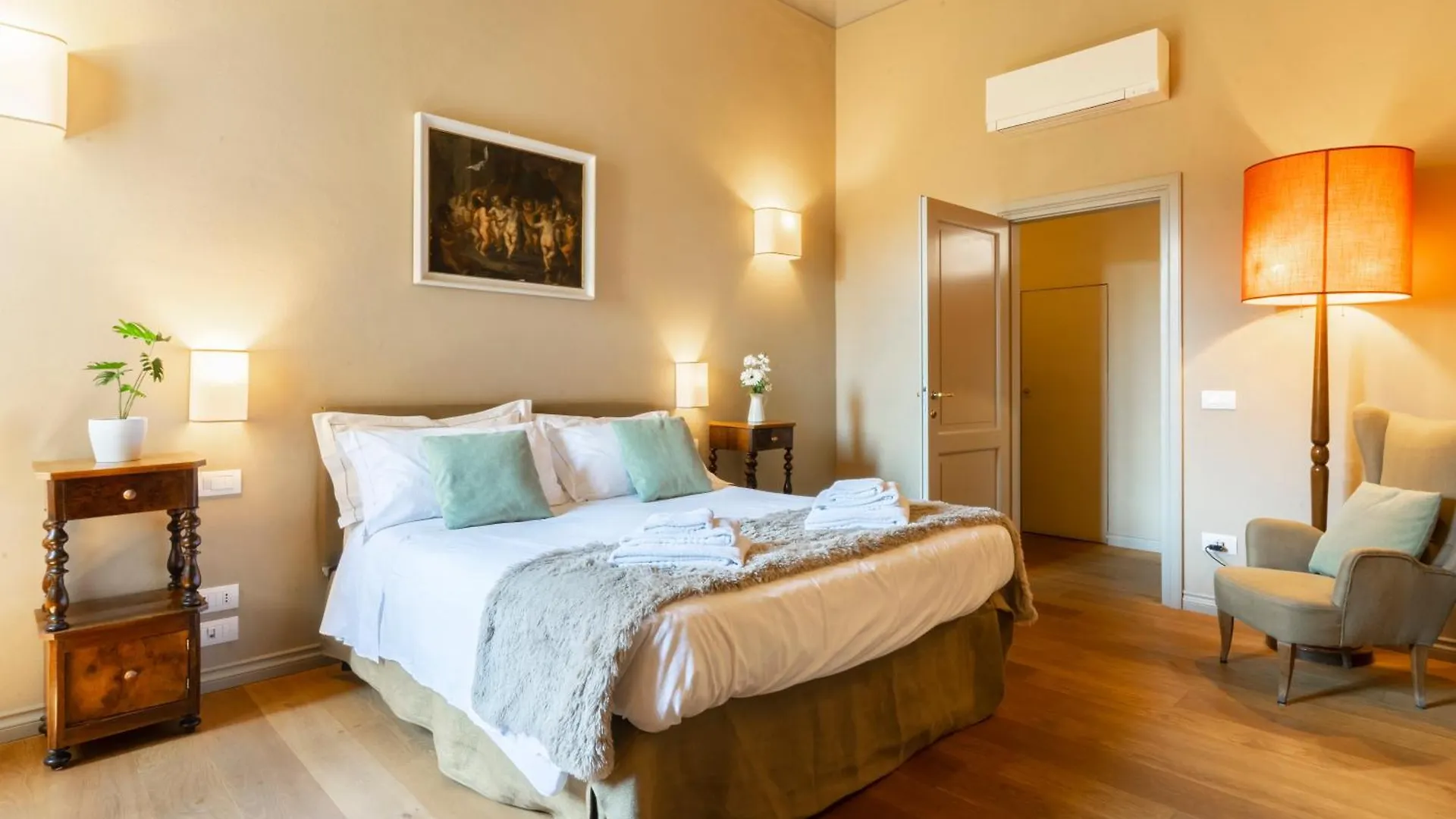 Lux Penthouse Palazzo Strozzi Apartment Florence